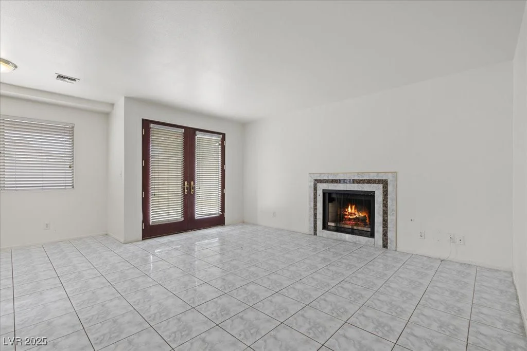 7691 Hernando, Las Vegas, NV 89147