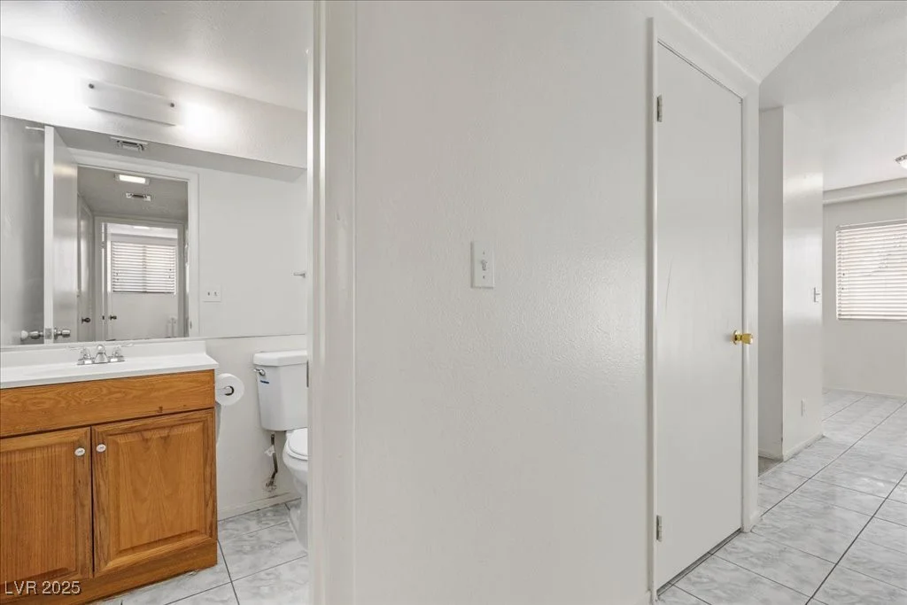 7691 Hernando, Las Vegas, NV 89147