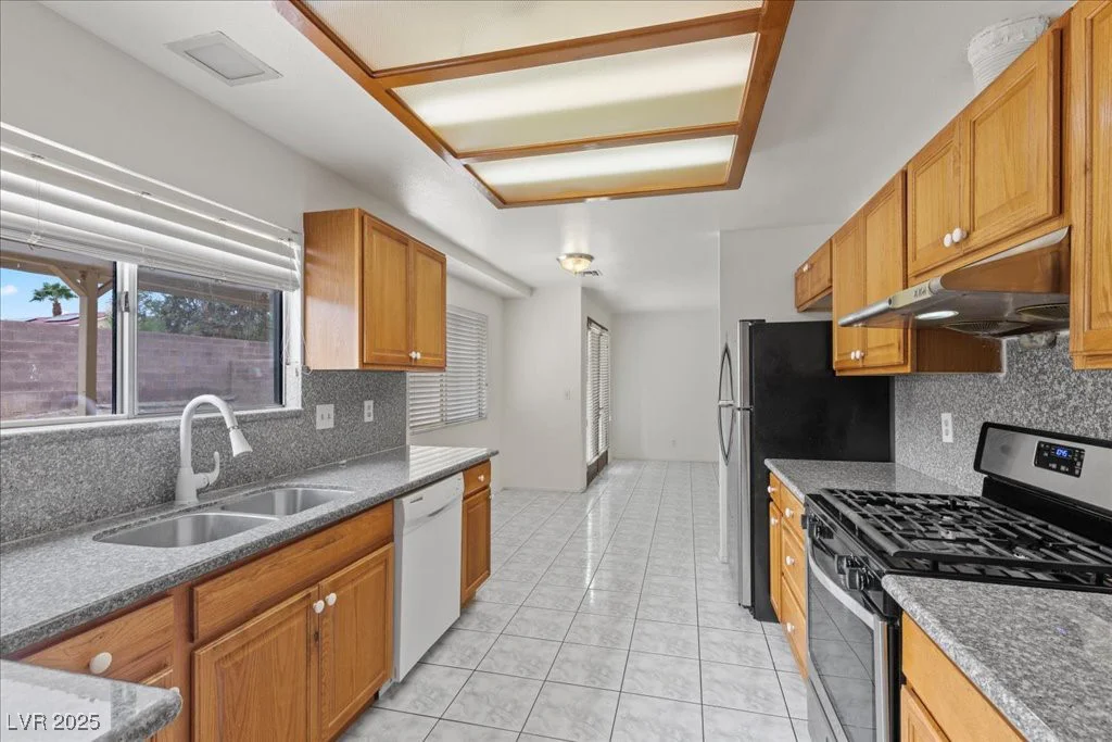 7691 Hernando, Las Vegas, NV 89147