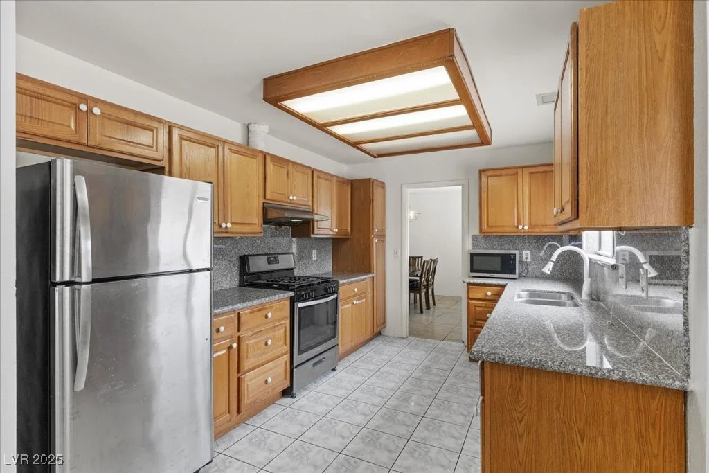 7691 Hernando, Las Vegas, NV 89147