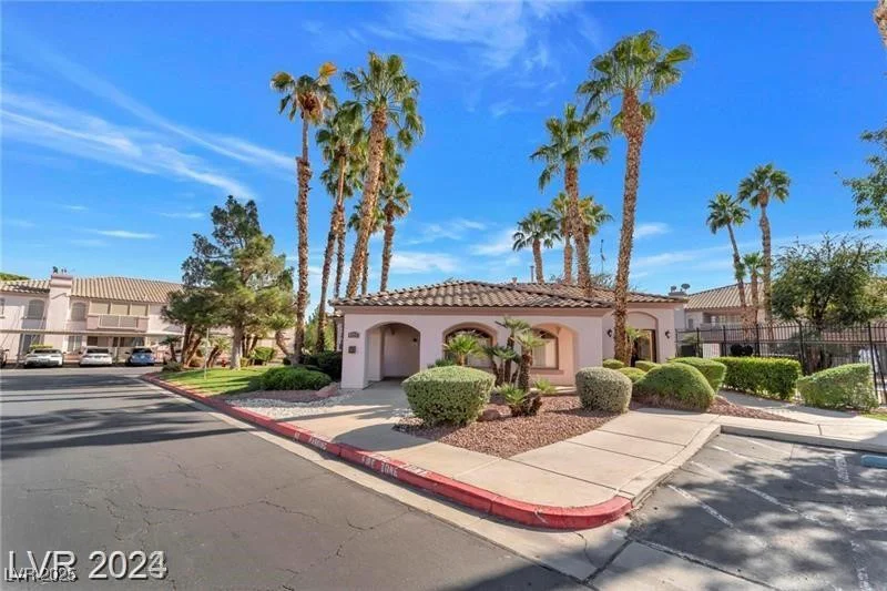 4555 Sahara, Las Vegas, NV 89104