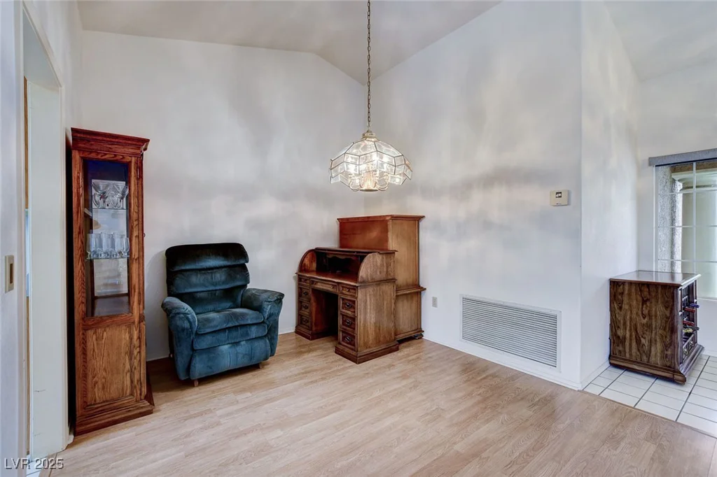 8901 Villa Ridge, Las Vegas, NV 89134