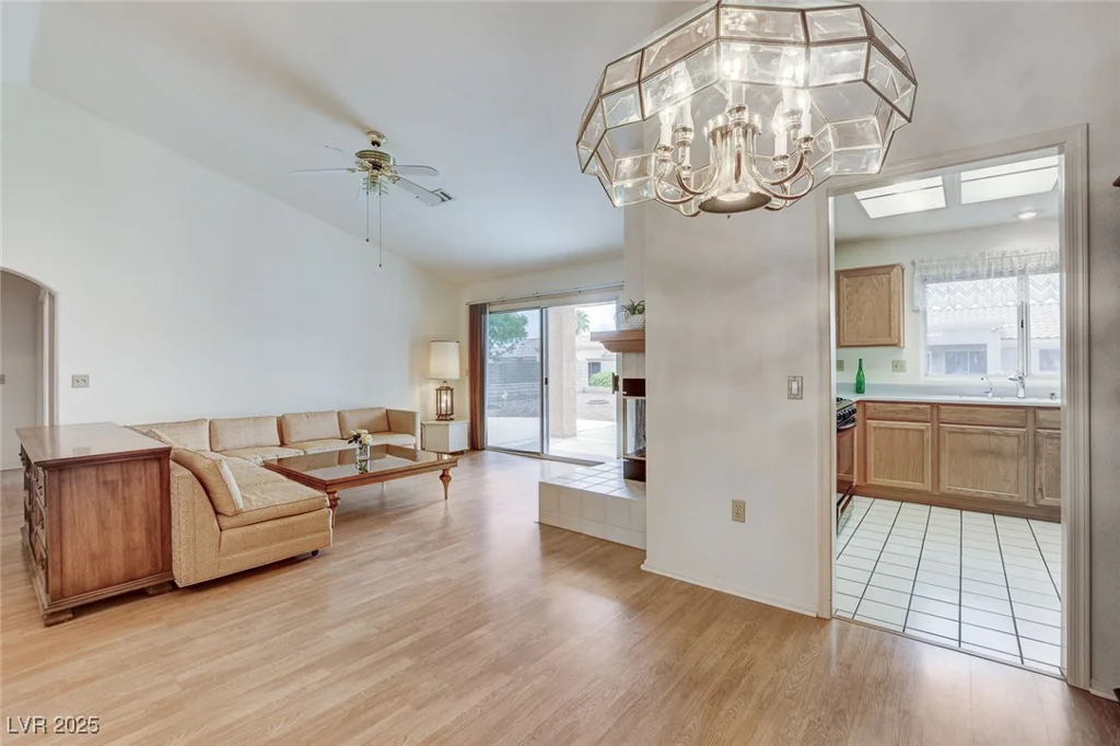 8901 Villa Ridge, Las Vegas, NV 89134