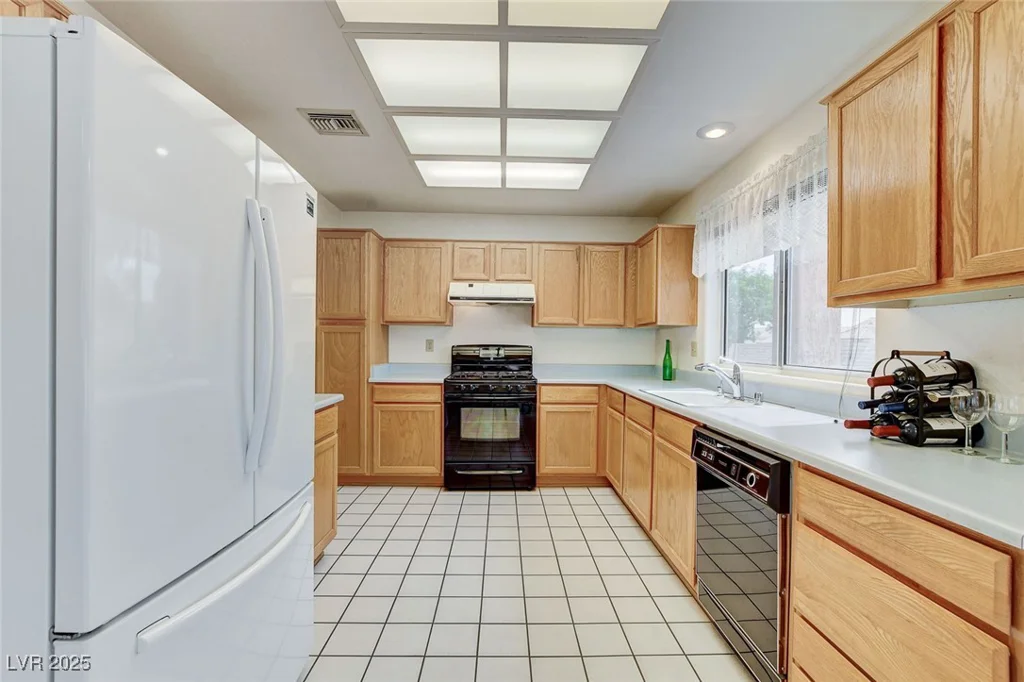 8901 Villa Ridge, Las Vegas, NV 89134