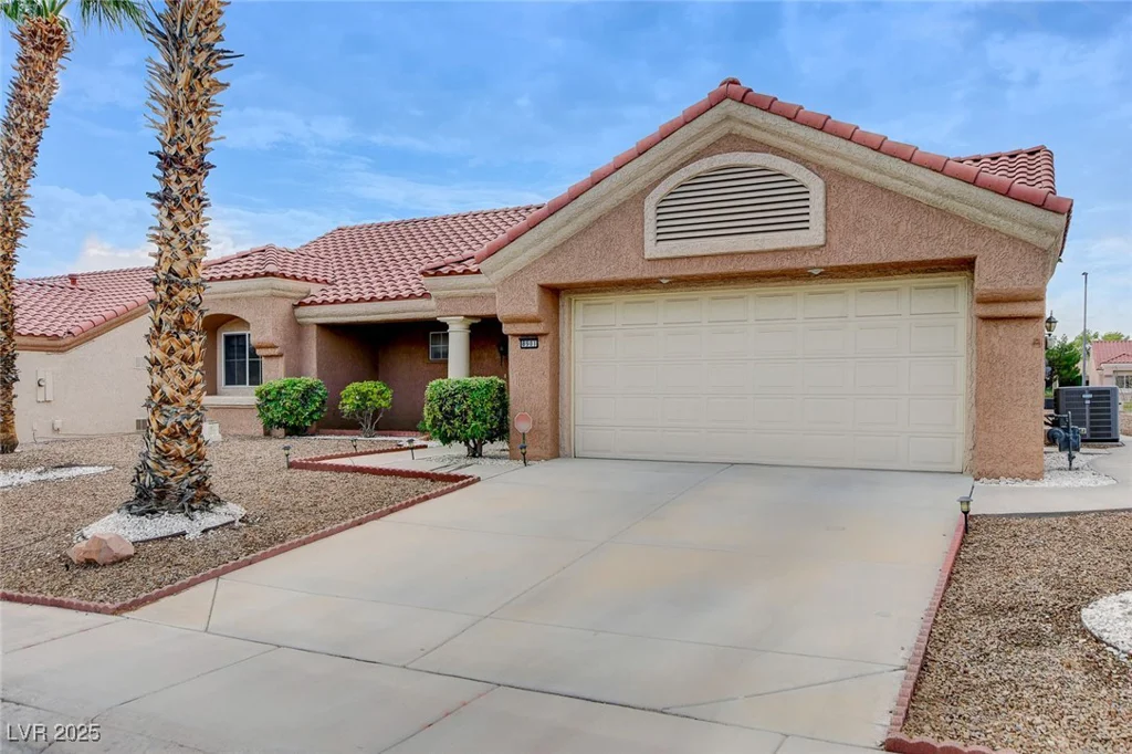 8901 Villa Ridge, Las Vegas, NV 89134