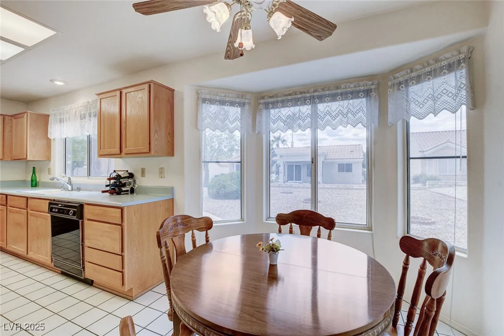 8901 Villa Ridge, Las Vegas, NV 89134