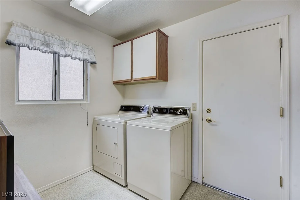 8901 Villa Ridge, Las Vegas, NV 89134
