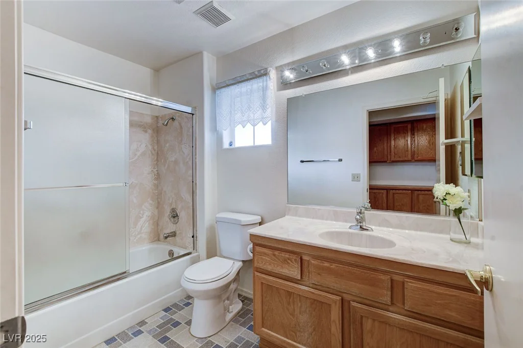 8901 Villa Ridge, Las Vegas, NV 89134