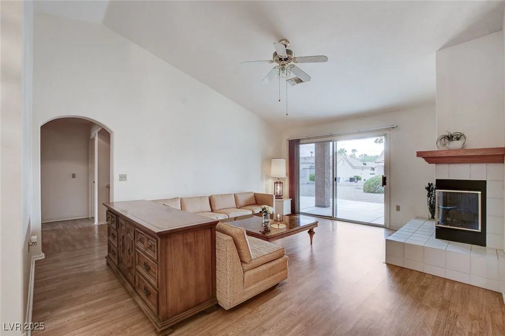 8901 Villa Ridge, Las Vegas, NV 89134