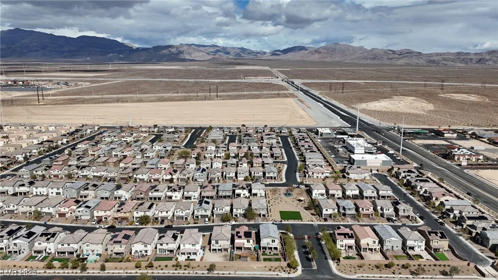4211 Enchanting Sky, North Las Vegas, NV 89081