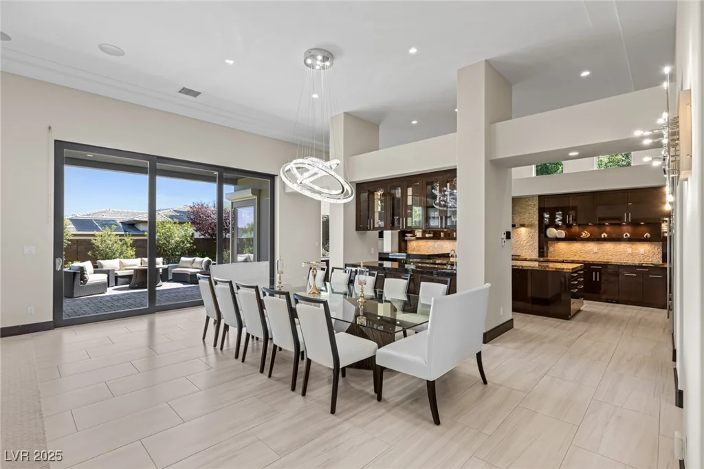 18 Midnight Ridge, Las Vegas, NV 89135