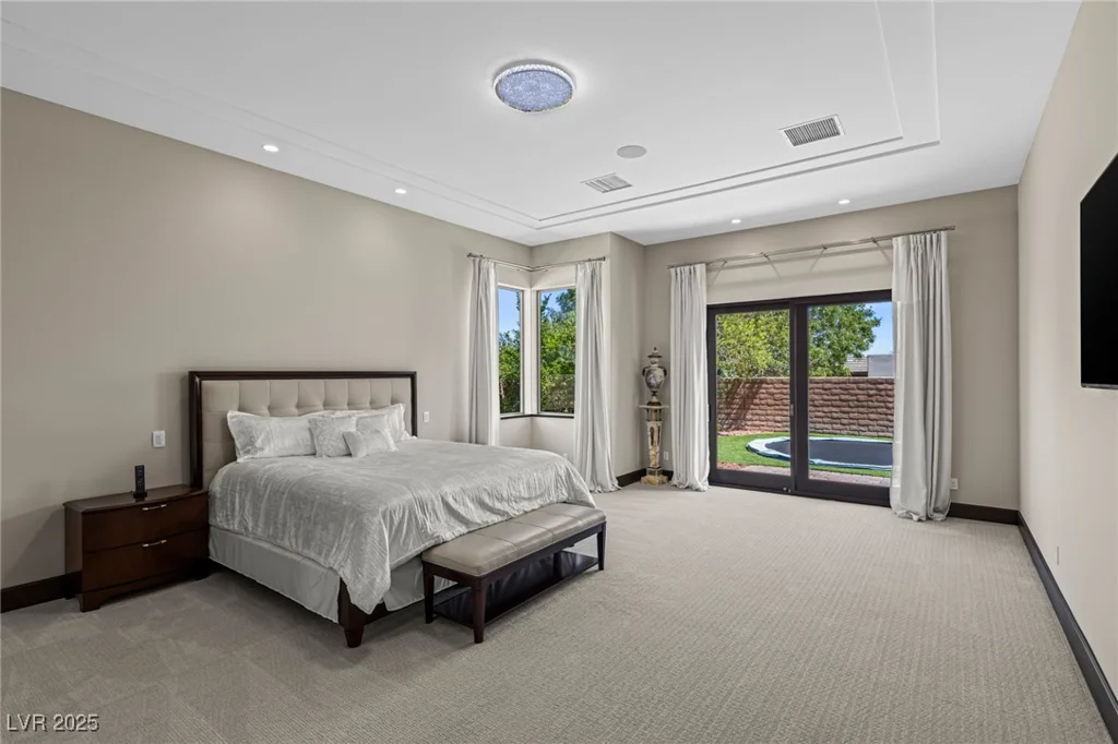 18 Midnight Ridge, Las Vegas, NV 89135