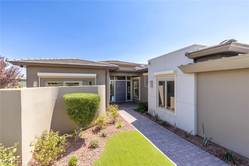 18 Midnight Ridge, Las Vegas, NV 89135