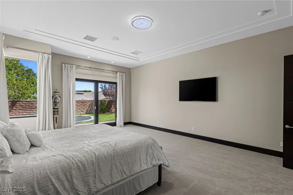 18 Midnight Ridge, Las Vegas, NV 89135