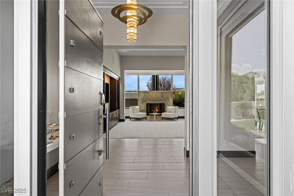 18 Midnight Ridge, Las Vegas, NV 89135