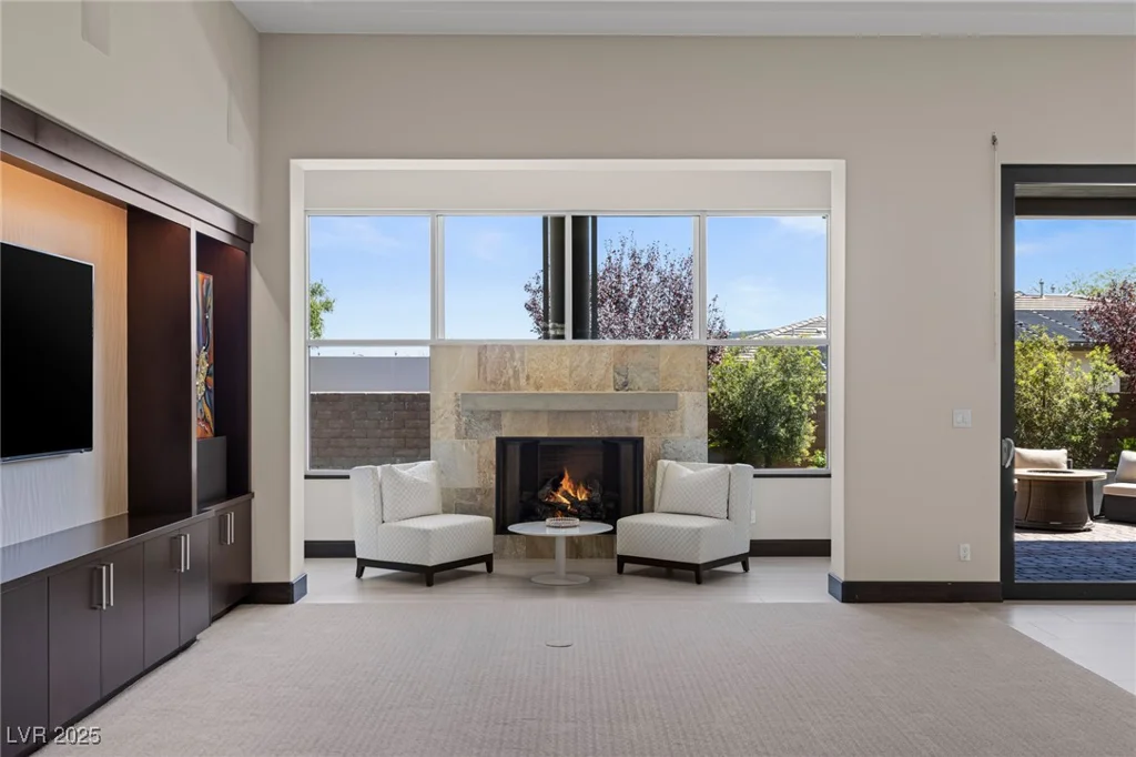 18 Midnight Ridge, Las Vegas, NV 89135