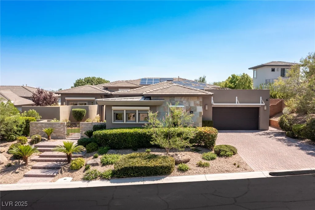 18 Midnight Ridge, Las Vegas, NV 89135