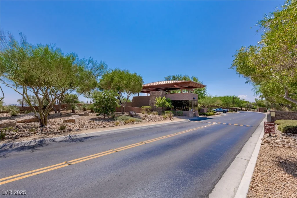 18 Midnight Ridge, Las Vegas, NV 89135