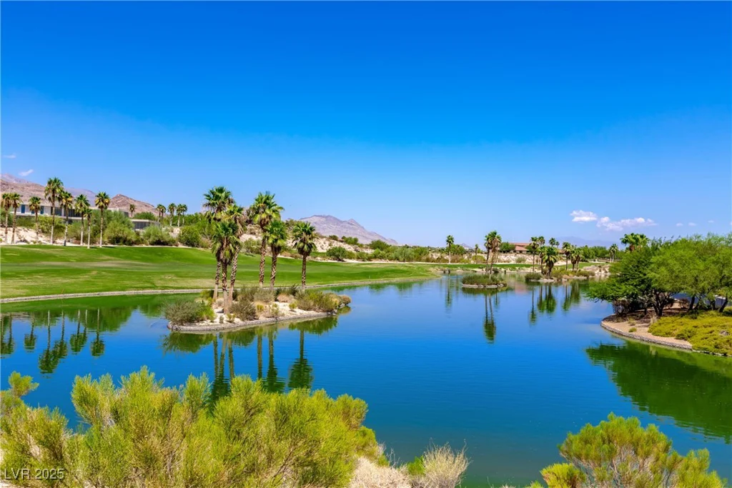 18 Midnight Ridge, Las Vegas, NV 89135