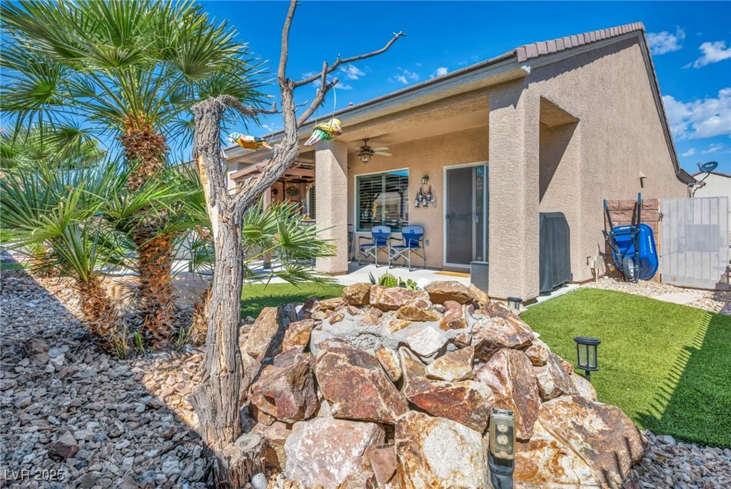 7842 Broadwing, North Las Vegas, NV 89084