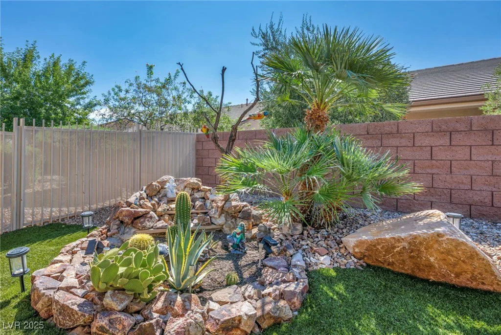 7842 Broadwing, North Las Vegas, NV 89084