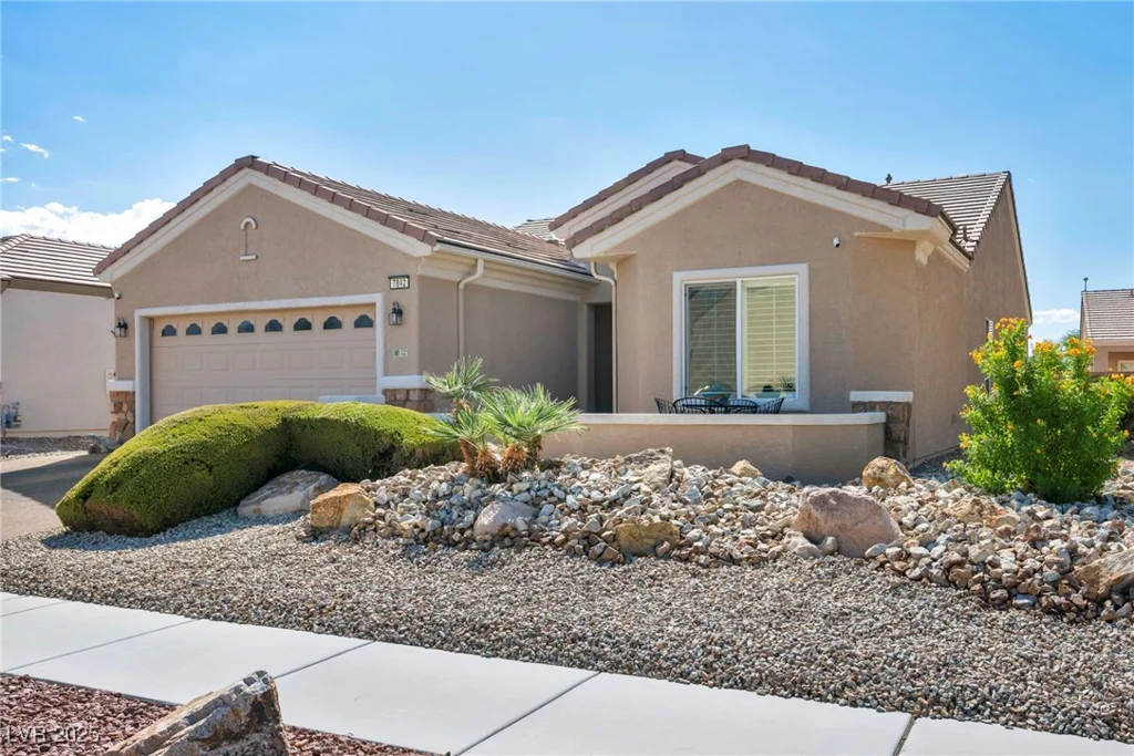 7842 Broadwing, North Las Vegas, NV 89084