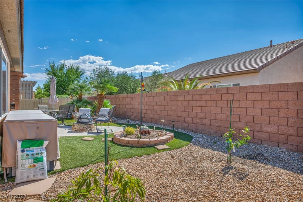 7842 Broadwing, North Las Vegas, NV 89084