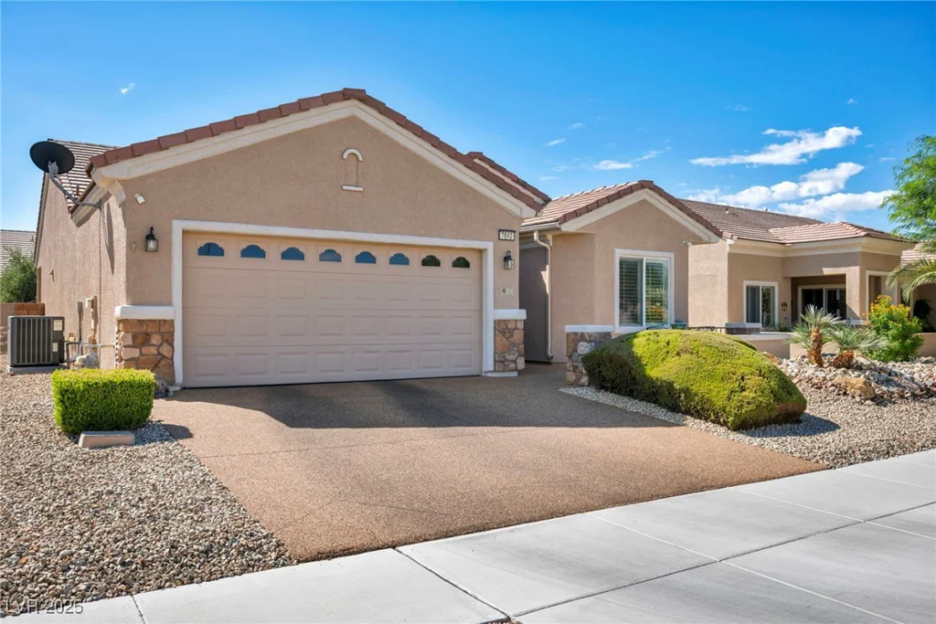 7842 Broadwing, North Las Vegas, NV 89084