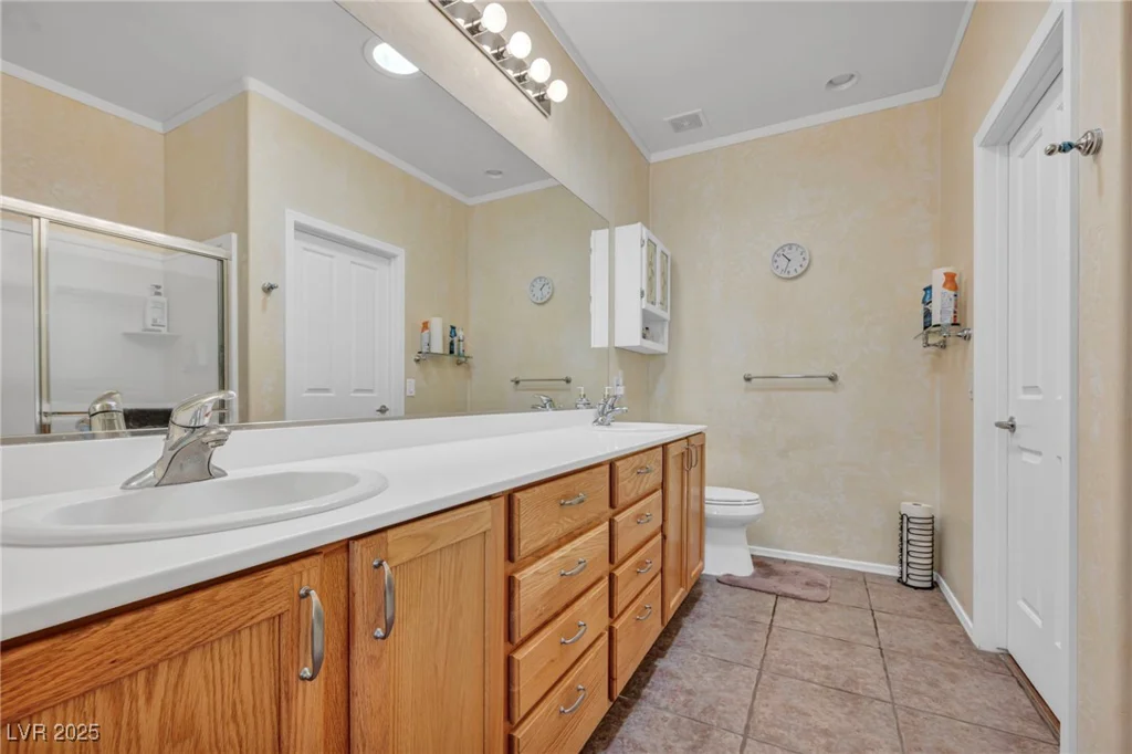 7842 Broadwing, North Las Vegas, NV 89084