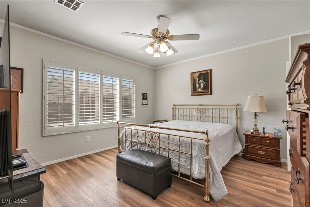 7842 Broadwing, North Las Vegas, NV 89084