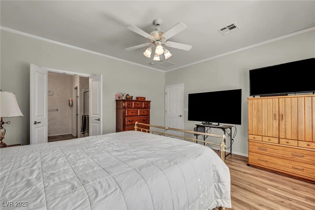 7842 Broadwing, North Las Vegas, NV 89084