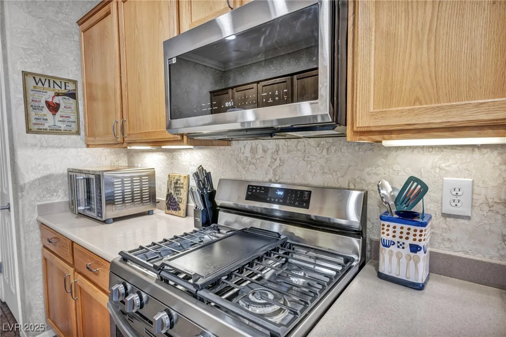 7842 Broadwing, North Las Vegas, NV 89084