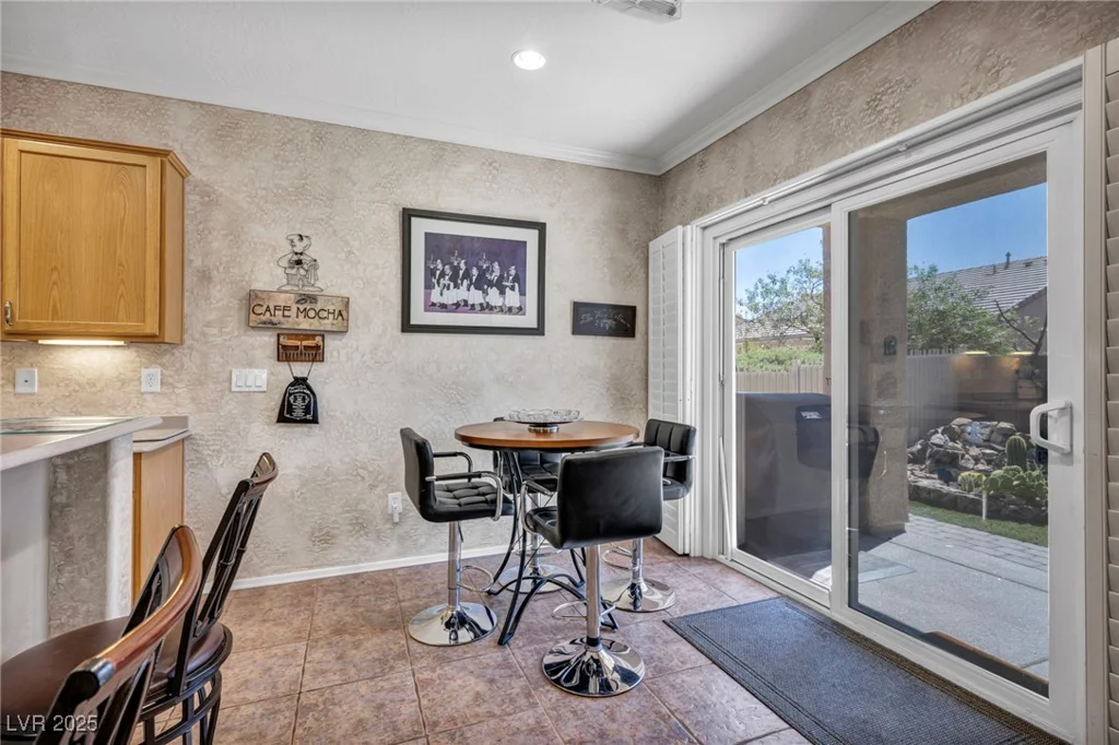 7842 Broadwing, North Las Vegas, NV 89084