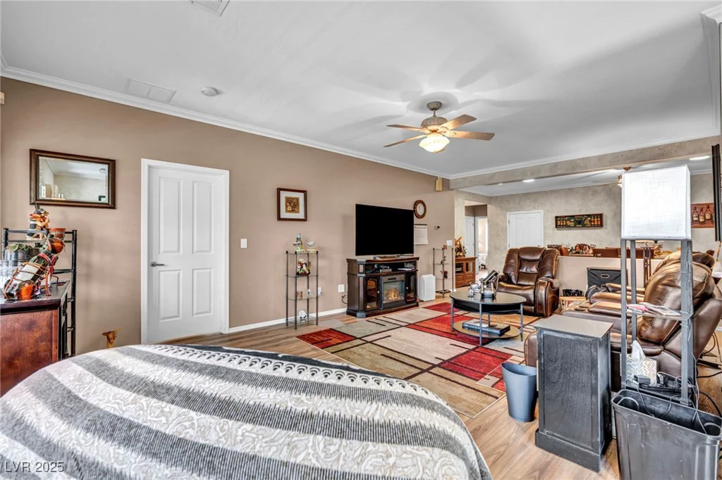 7842 Broadwing, North Las Vegas, NV 89084