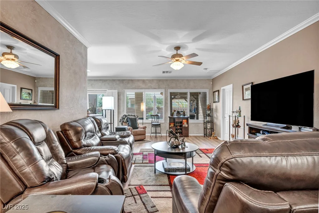 7842 Broadwing, North Las Vegas, NV 89084