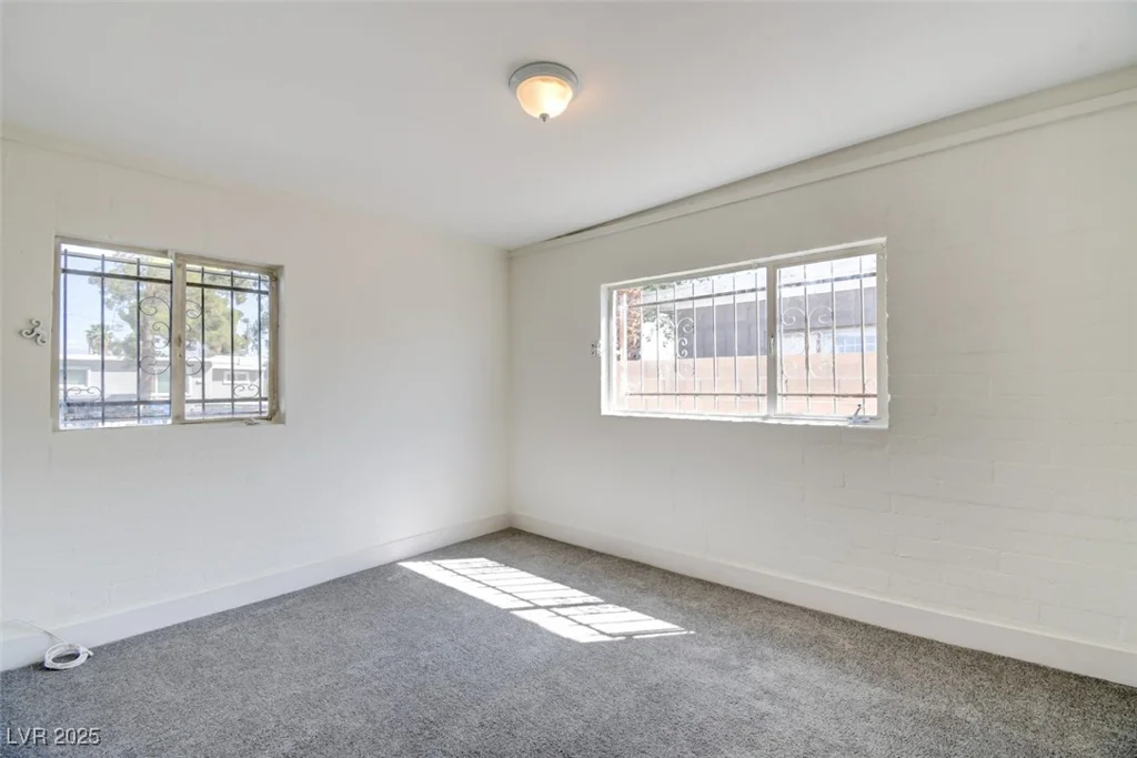 1405 Oakwood, North Las Vegas, NV 89030