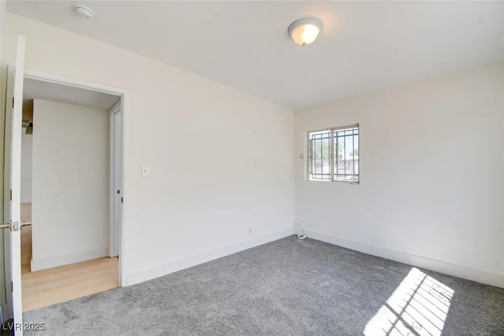 1405 Oakwood, North Las Vegas, NV 89030