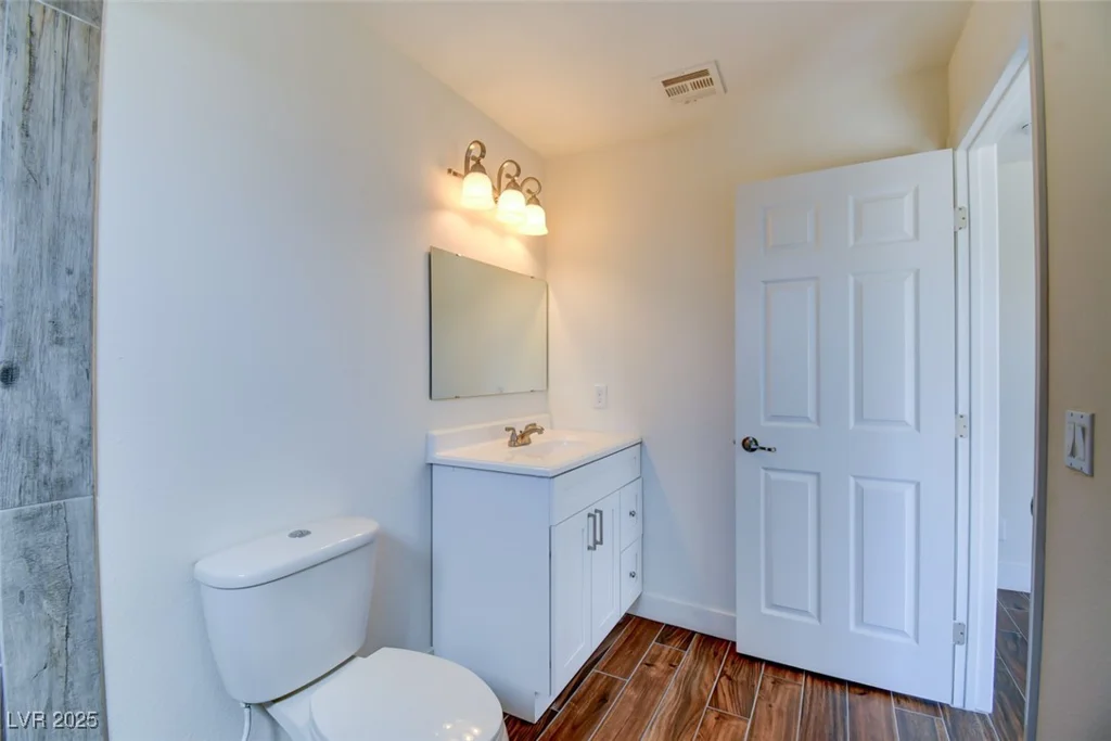 1405 Oakwood, North Las Vegas, NV 89030