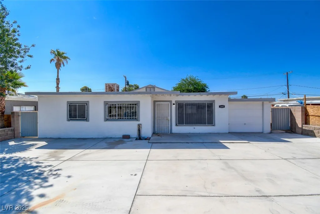 1405 Oakwood, North Las Vegas, NV 89030