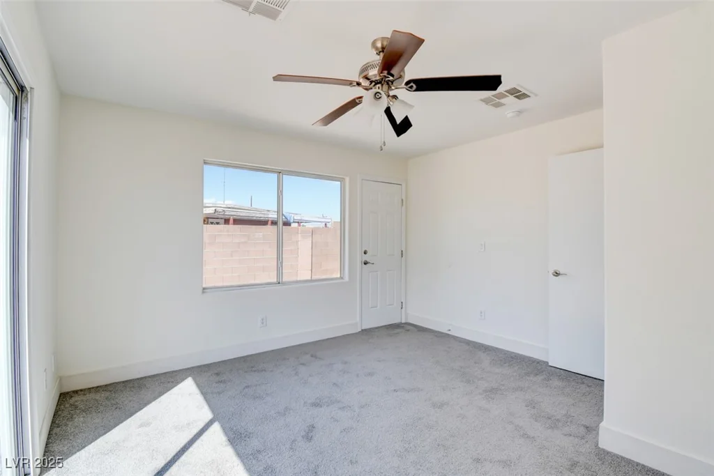 1405 Oakwood, North Las Vegas, NV 89030