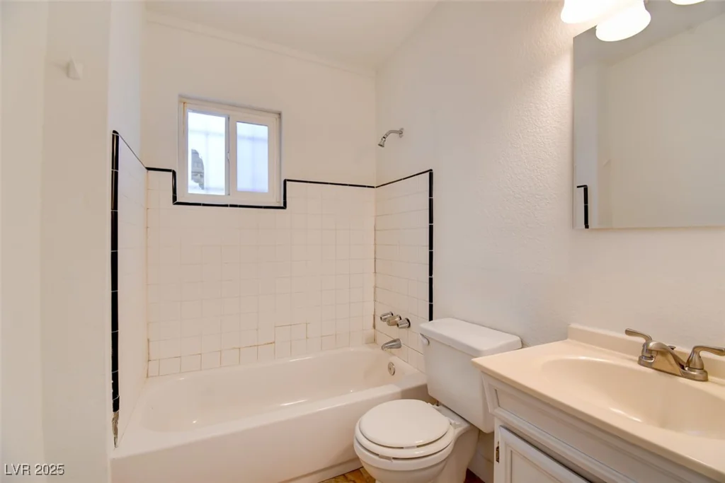 1405 Oakwood, North Las Vegas, NV 89030