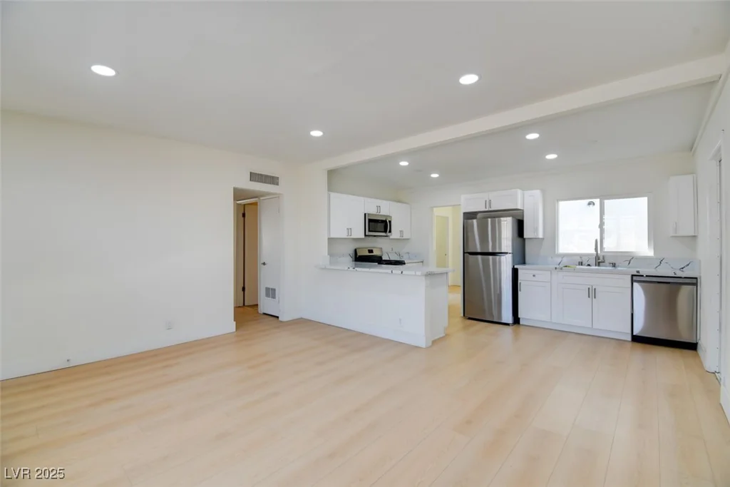 1405 Oakwood, North Las Vegas, NV 89030