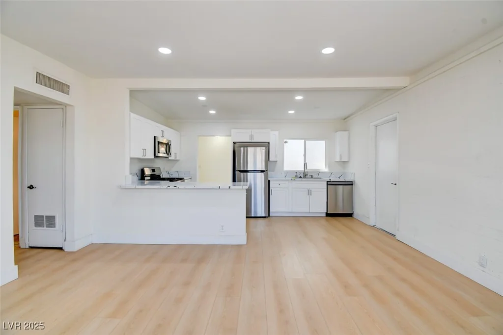 1405 Oakwood, North Las Vegas, NV 89030