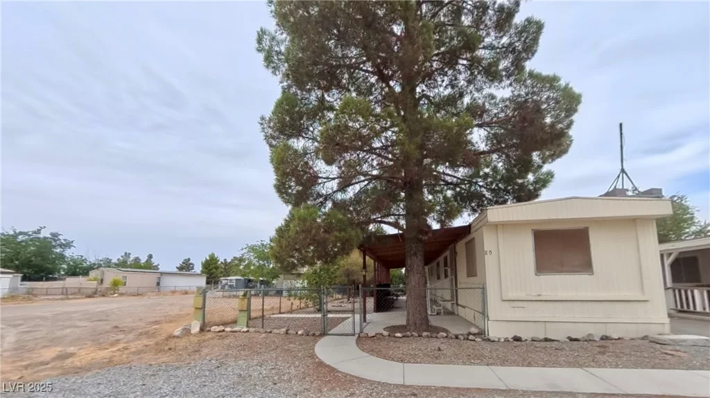 80 Russell, Pahrump, NV 89048