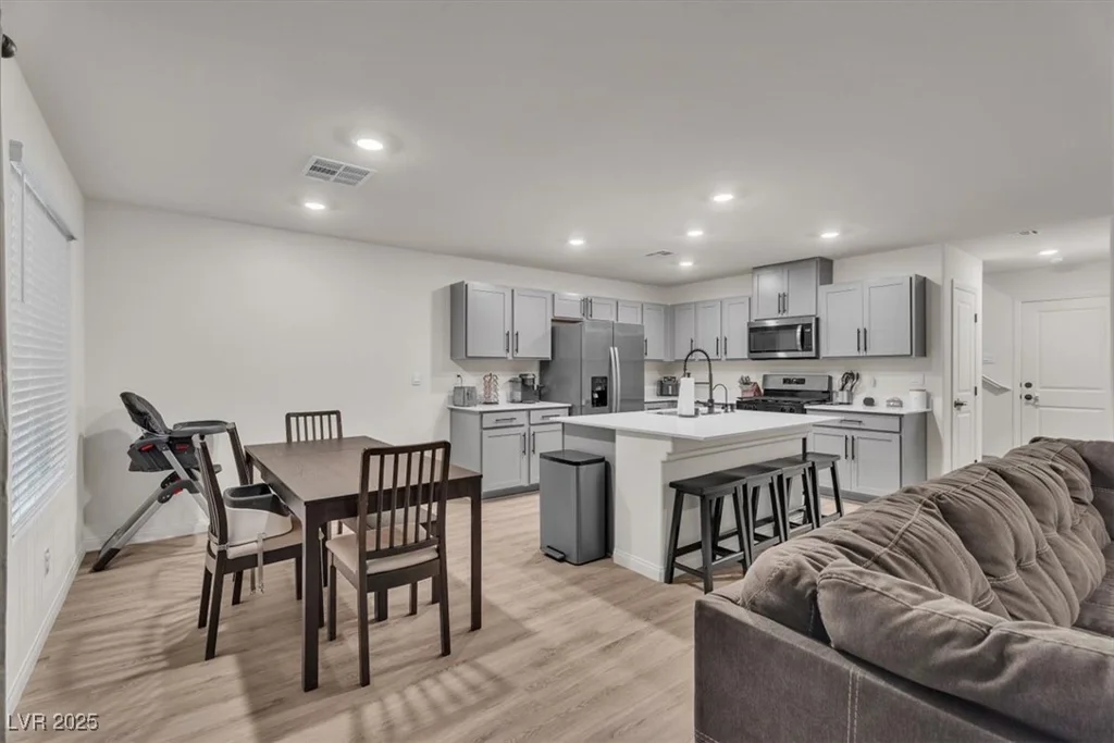 5627 Mesa Sedona, North Las Vegas, NV 89081