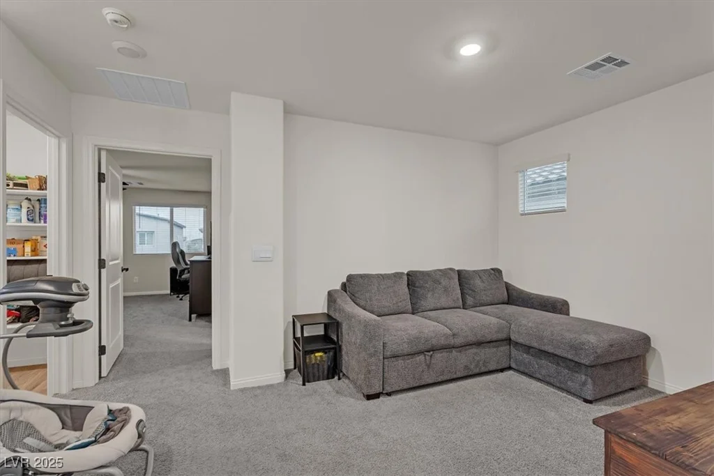 5627 Mesa Sedona, North Las Vegas, NV 89081