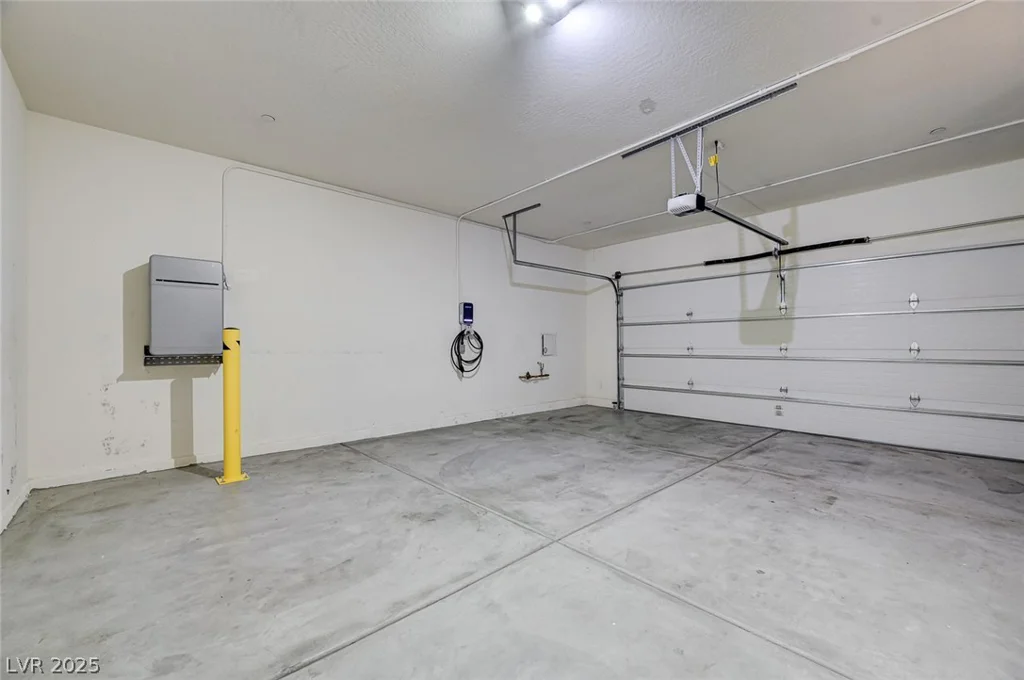 185 Lilt, Henderson, NV 89011