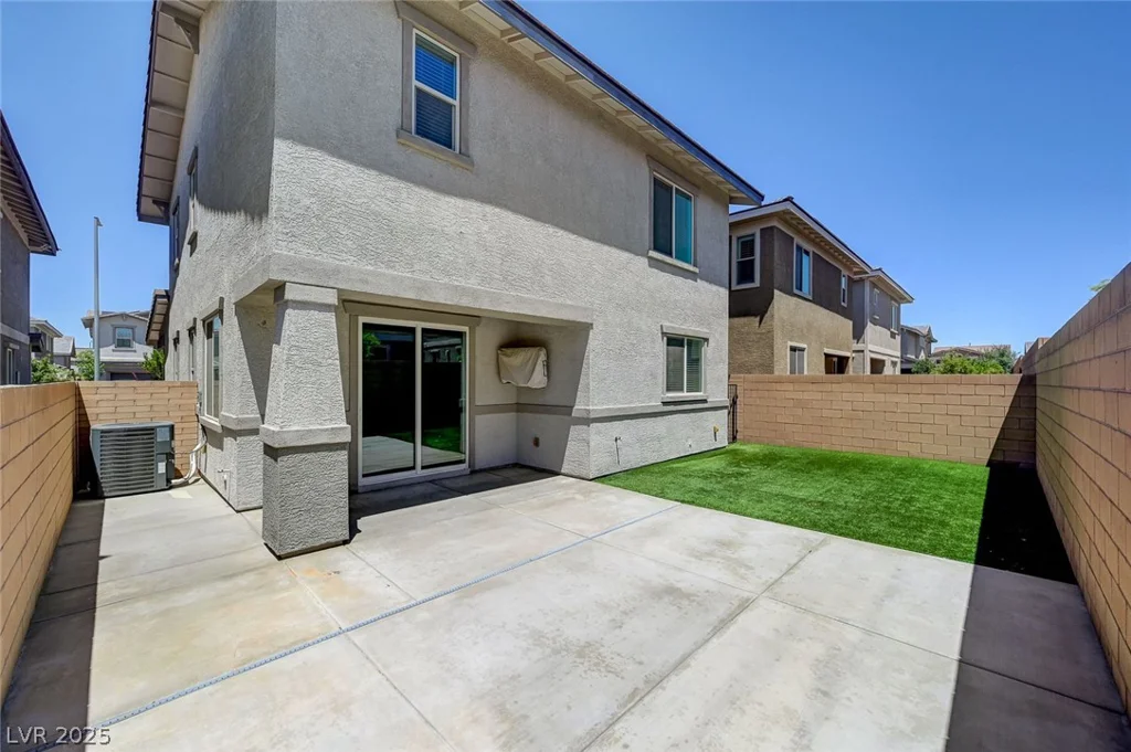 185 Lilt, Henderson, NV 89011
