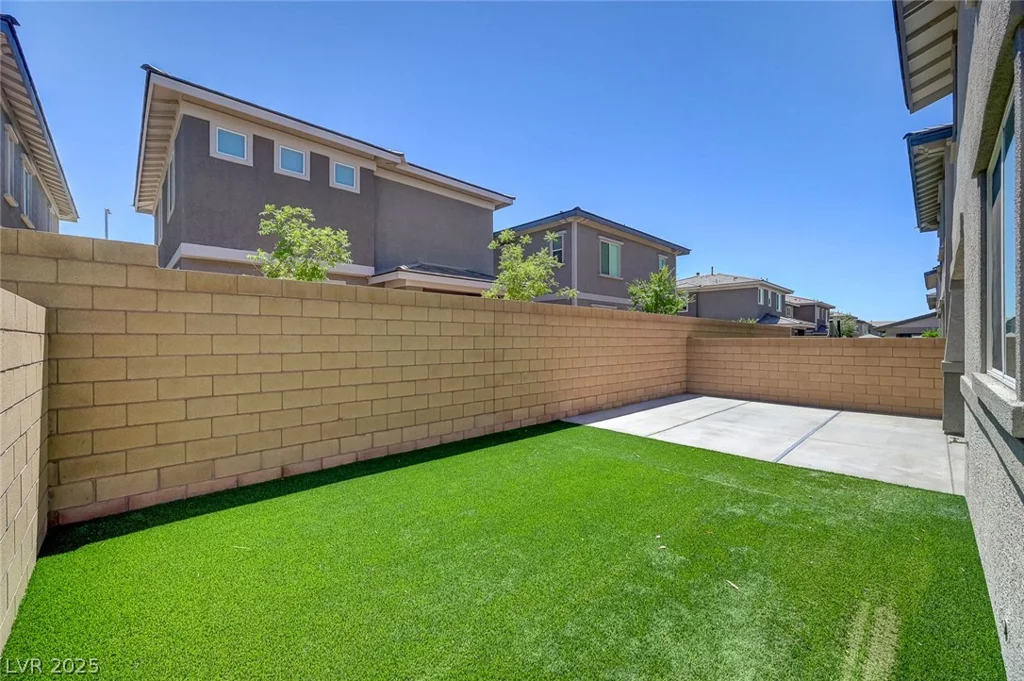 185 Lilt, Henderson, NV 89011