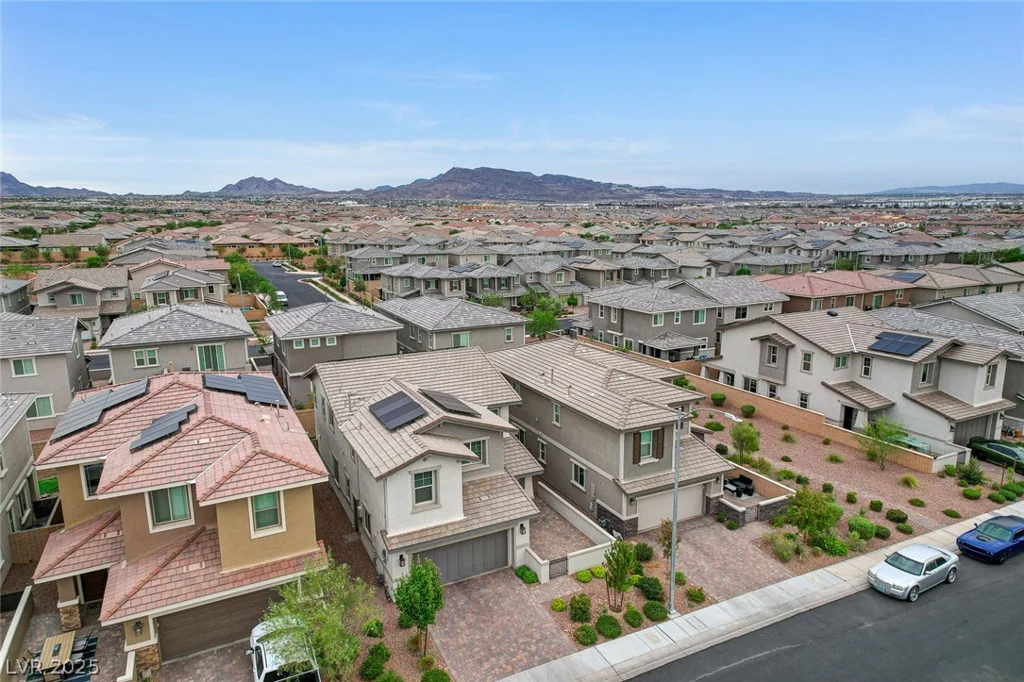 185 Lilt, Henderson, NV 89011